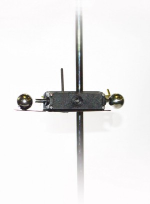 Прибор для демонстрации 2 закона Ньютона